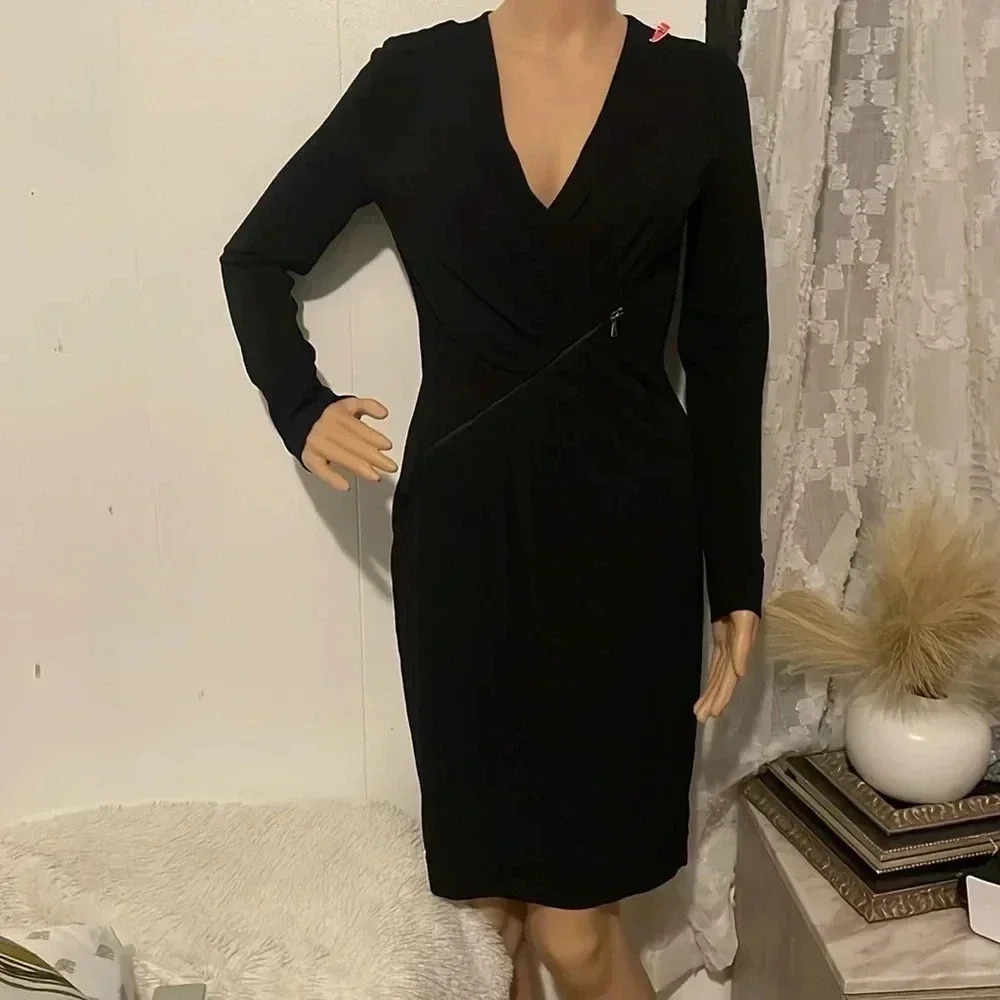 Sinequanone midi dress designed in Paris